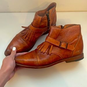 Mens Bed Stu pointed toe fringe boots 10 but should be sized as an 8-9